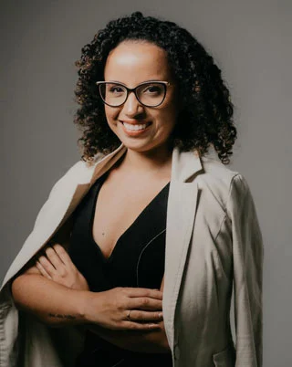Advogada Maíra Almeida